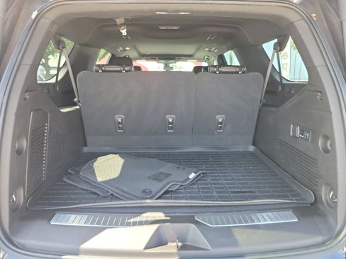 Used 2021 Chevrolet Suburban RST w/ Luxury Package RWD image 7