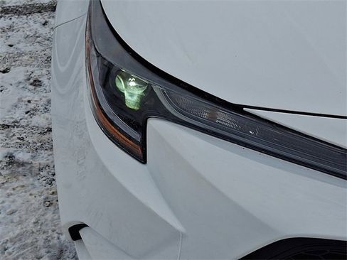 Used 2022 Toyota Corolla LE image 9