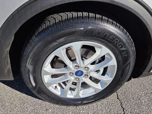 Used 2020 Ford Escape SE image 14