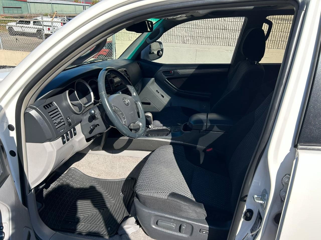 Used 2007 Toyota 4Runner Sport AWD/4WD image 13