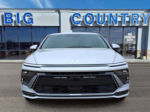 Used 2025 Hyundai Sonata SE image 8