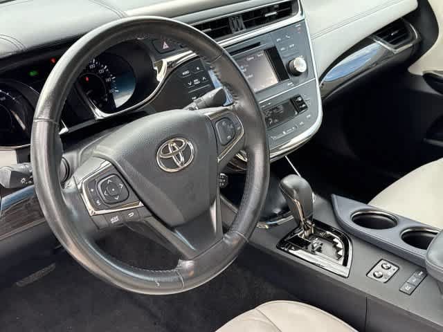 Used 2013 Toyota Avalon XLE Touring FWD image 2