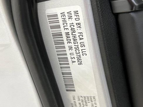 New 2025 Jeep Grand Cherokee Altitude AWD/4WD image 47
