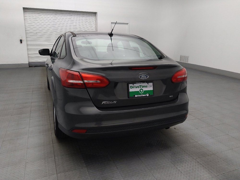 Used 2017 Ford Focus SE FWD image 6