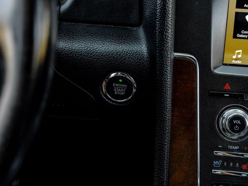 Used 2017 Lincoln Navigator L Select image 29