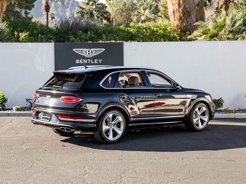 Certified 2023 Bentley Bentayga image 11