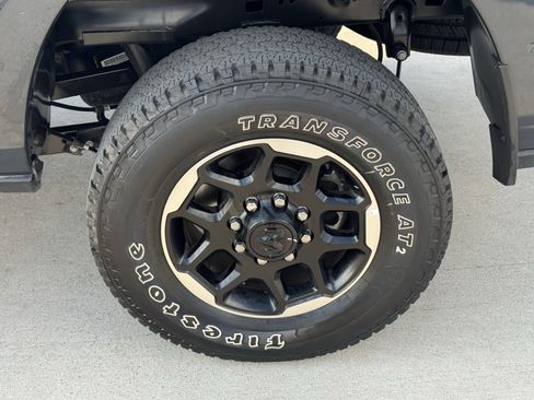 Used 2025 RAM 2500 Laramie AWD/4WD image 9