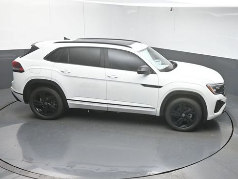New 2026 Volkswagen Atlas Cross Sport SEL R-Line image 49