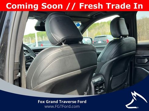 Used 2024 Jeep Grand Cherokee L Overland w/ Trailer Tow Package image 33