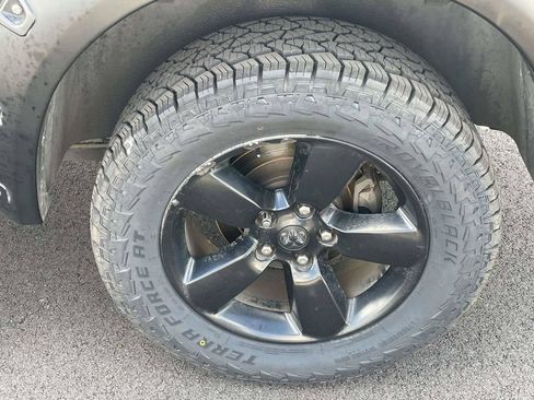 Used 2014 RAM 1500 Express w/ Black Ram 1500 Express Group RWD image 9