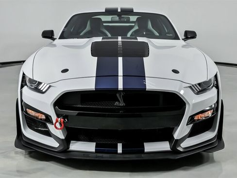 Used 2020 Ford Mustang Shelby GT500 w/ Carbon Fiber Track Pack RWD image 5