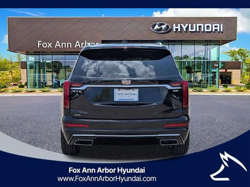 Used 2023 Cadillac XT6 Premium Luxury w/ Technology Package AWD/4WD image 4