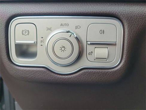 Used 2020 Mercedes-Benz GLE 350 image 22