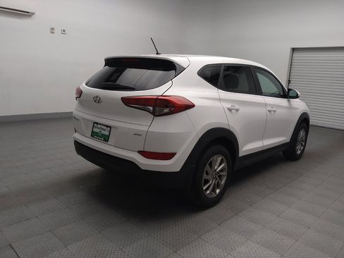 Used 2018 Hyundai Tucson SE image 9