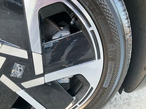 Used 2026 Hyundai Ioniq 9 Limited image 89