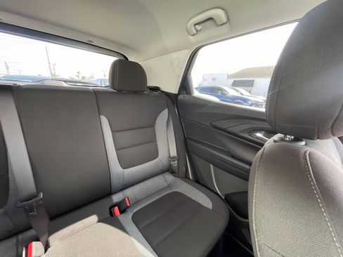 Used 2025 Chevrolet TrailBlazer LT image 37