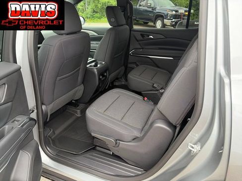 New 2026 Chevrolet Traverse LT w/ Driver Confidence Package AWD/4WD image 16