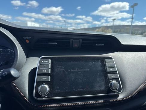 Used 2019 Nissan Kicks SR image 14