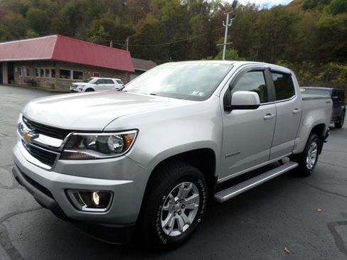 Used 2019 Chevrolet Colorado LT w/ LT Convenience Package image 3