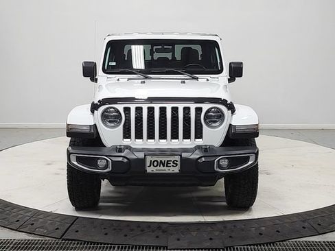 Used 2022 Jeep Gladiator Overland w/ Popular Equipment Package AWD/4WD image 2