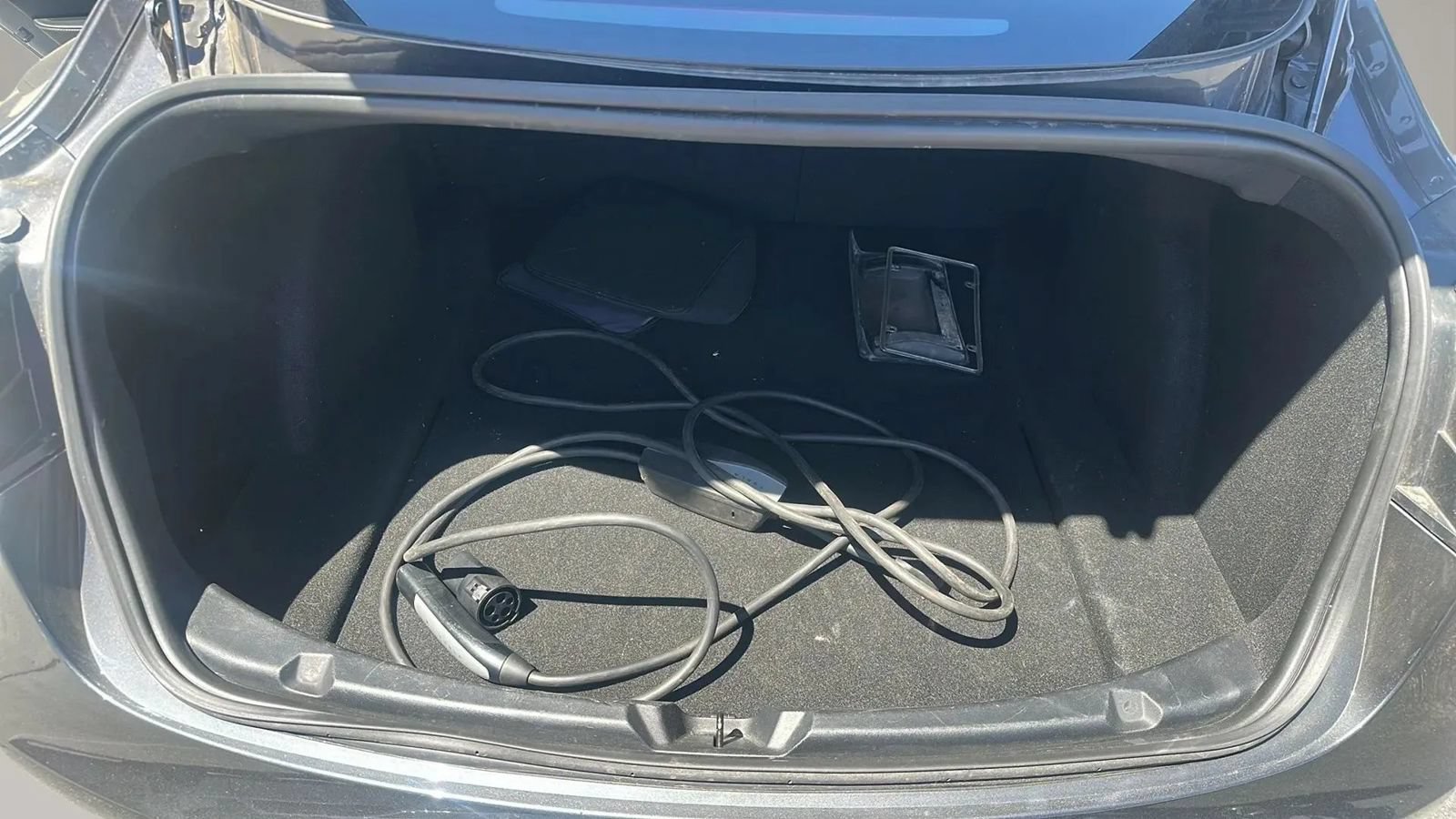 Used 2018 Tesla Model 3 Long Range RWD image 11