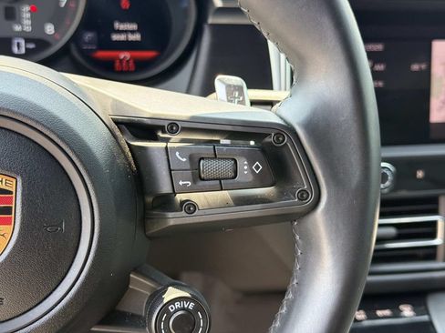 Used 2022 Porsche Macan GTS AWD/4WD image 9