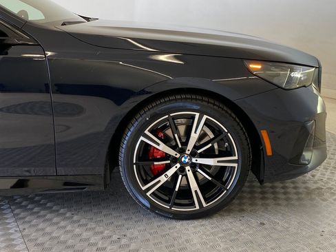 New 2026 BMW 530i xDrive w/ M Sport Package image 10