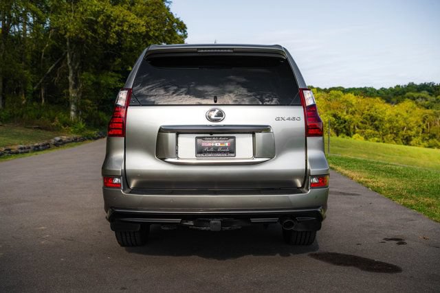 Used 2020 Lexus GX 460 Luxury w/ Luxury Sport Package AWD/4WD image 10