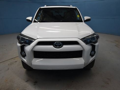 Used 2018 Toyota 4Runner 4WD image 32