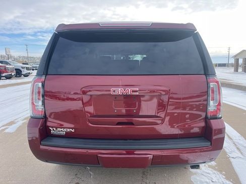 Used 2016 GMC Yukon SLE w/ HD Trailering Package image 4