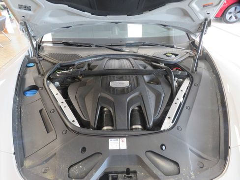 Used 2018 Porsche Panamera 4S image 67