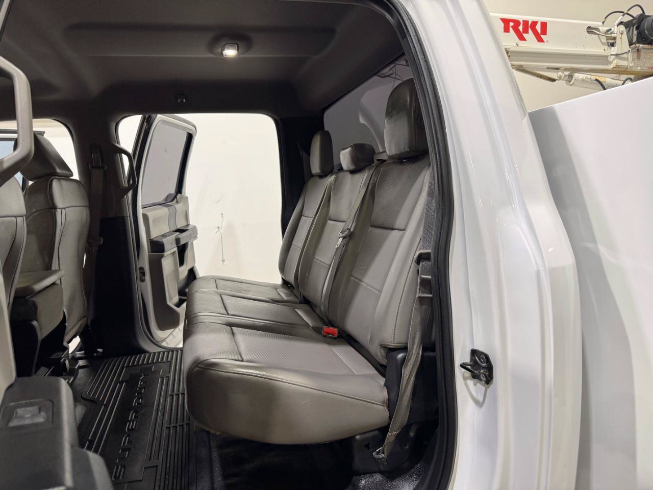 Used 2018 Ford F350 XL w/ Power Equipment Group AWD/4WD image 18