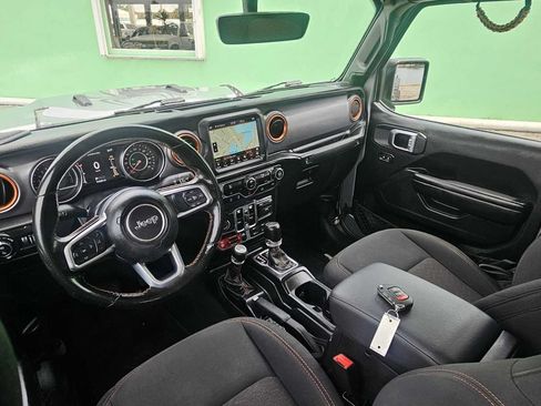 Used 2020 Jeep Gladiator Mojave AWD/4WD image 21