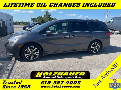 Used 2021 Honda Odyssey Touring image 1