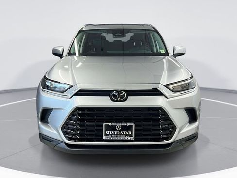 Used 2024 Toyota Grand Highlander AWD image 2