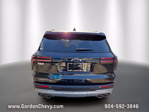 New 2026 Chevrolet Traverse LT FWD image 5