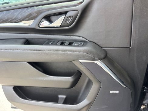 Used 2023 GMC Yukon Denali RWD image 21
