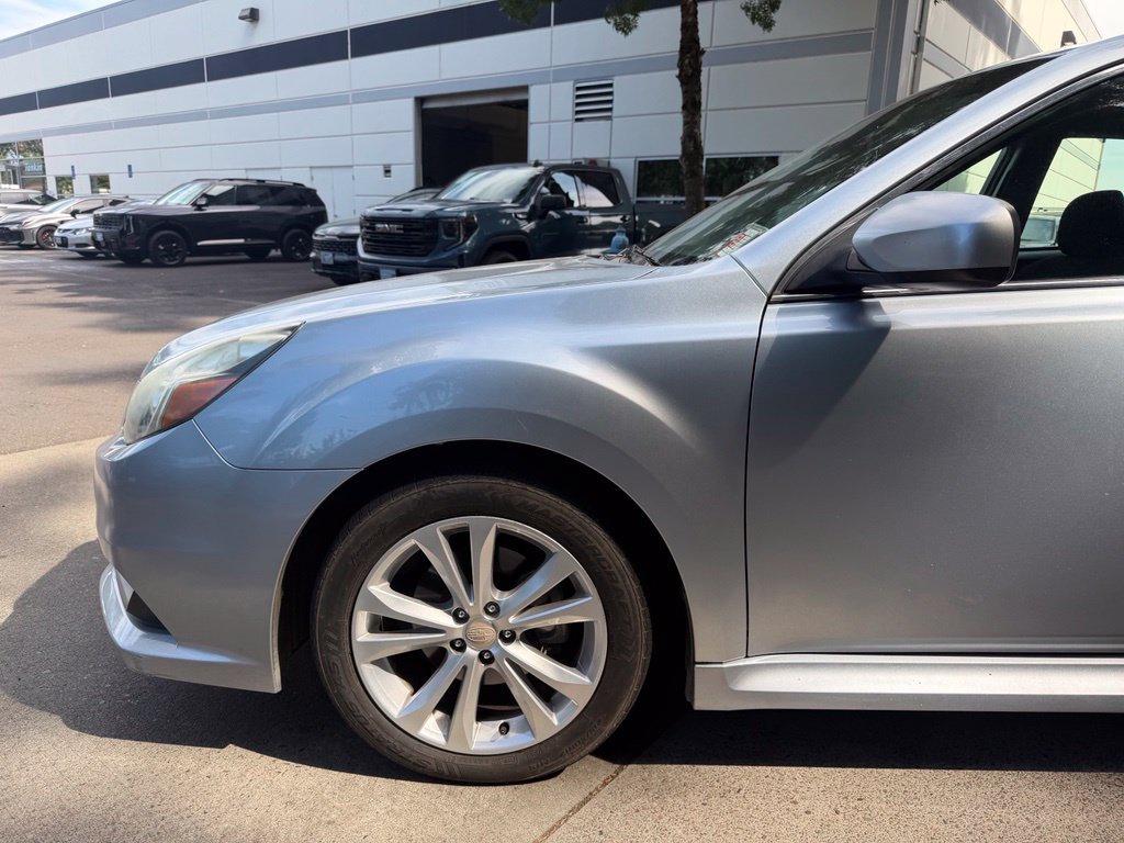 Used 2013 Subaru Legacy 2.5i Premium AWD/4WD image 8
