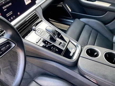 Used 2021 Porsche Panamera 4S image 15