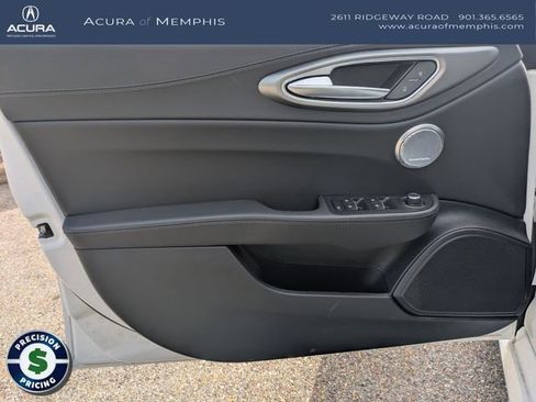 Used 2025 Alfa Romeo Giulia AWD image 25