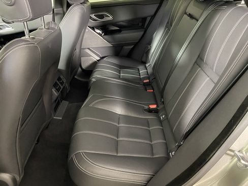 Used 2022 Land Rover Range Rover Velar R-Dynamic S image 27