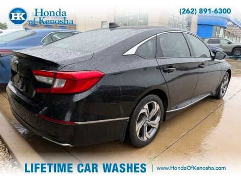 Used 2018 Honda Accord EX image 2