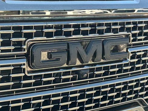 Used 2021 GMC Sierra 1500 Denali w/ Denali Ultimate Package image 9