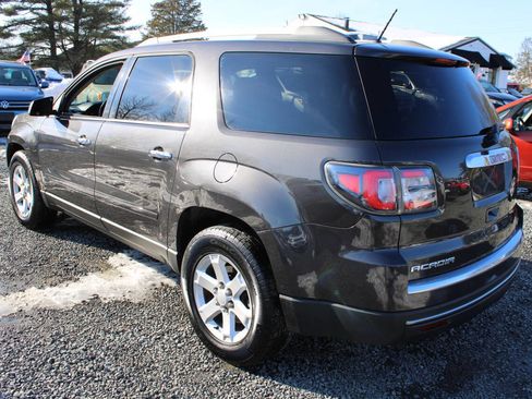Used 2015 GMC Acadia SLE image 9