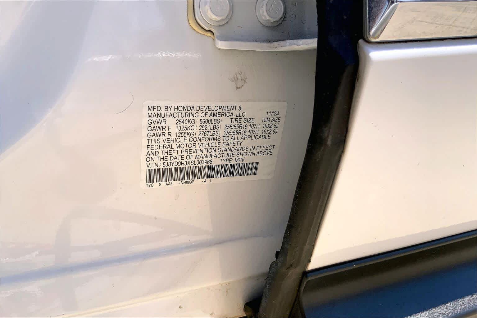 Used 2025 Acura MDX FWD image 34