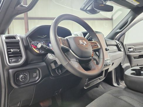 Used 2025 RAM 2500 Big Horn AWD/4WD image 19