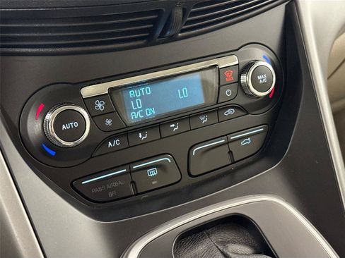Used 2014 Ford Escape SE w/ Equipment Group 201A FWD image 22