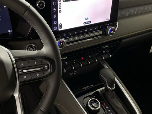 New 2026 Chevrolet Colorado ZR2 w/ Technology Package image 76