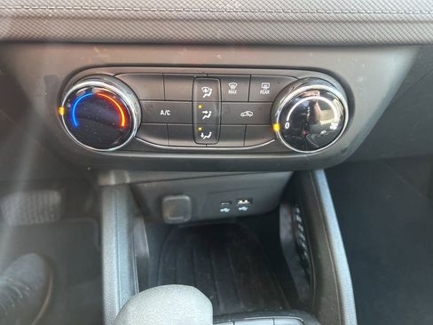 Certified 2024 Chevrolet TrailBlazer LS w/ LS Convenience Package image 17