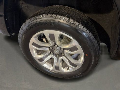 Used 2023 RAM 1500 Limited w/ Trailer Tow Group image 9